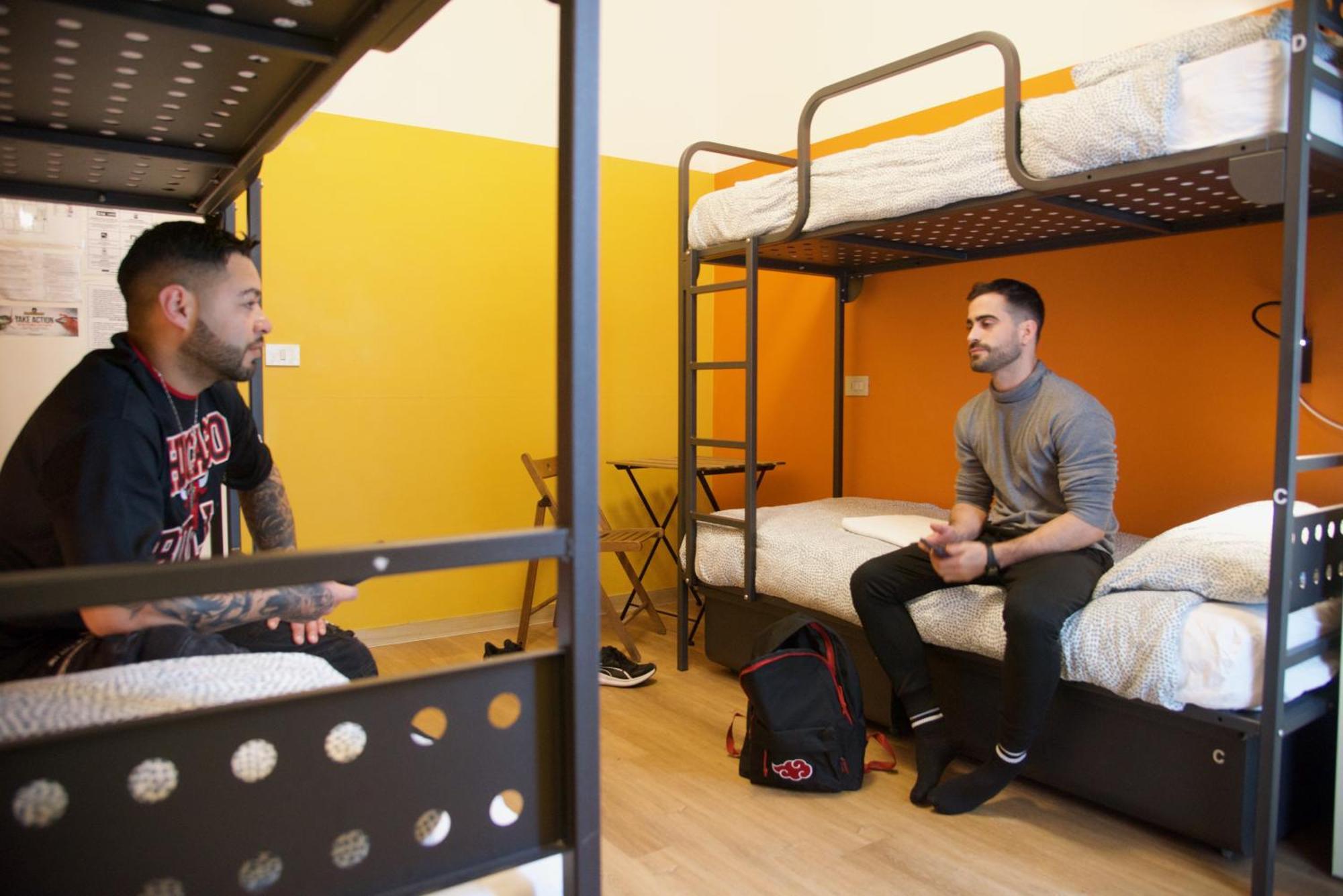Sunflower Beach Backpacker Hostel & Bar ريميني المظهر الخارجي الصورة