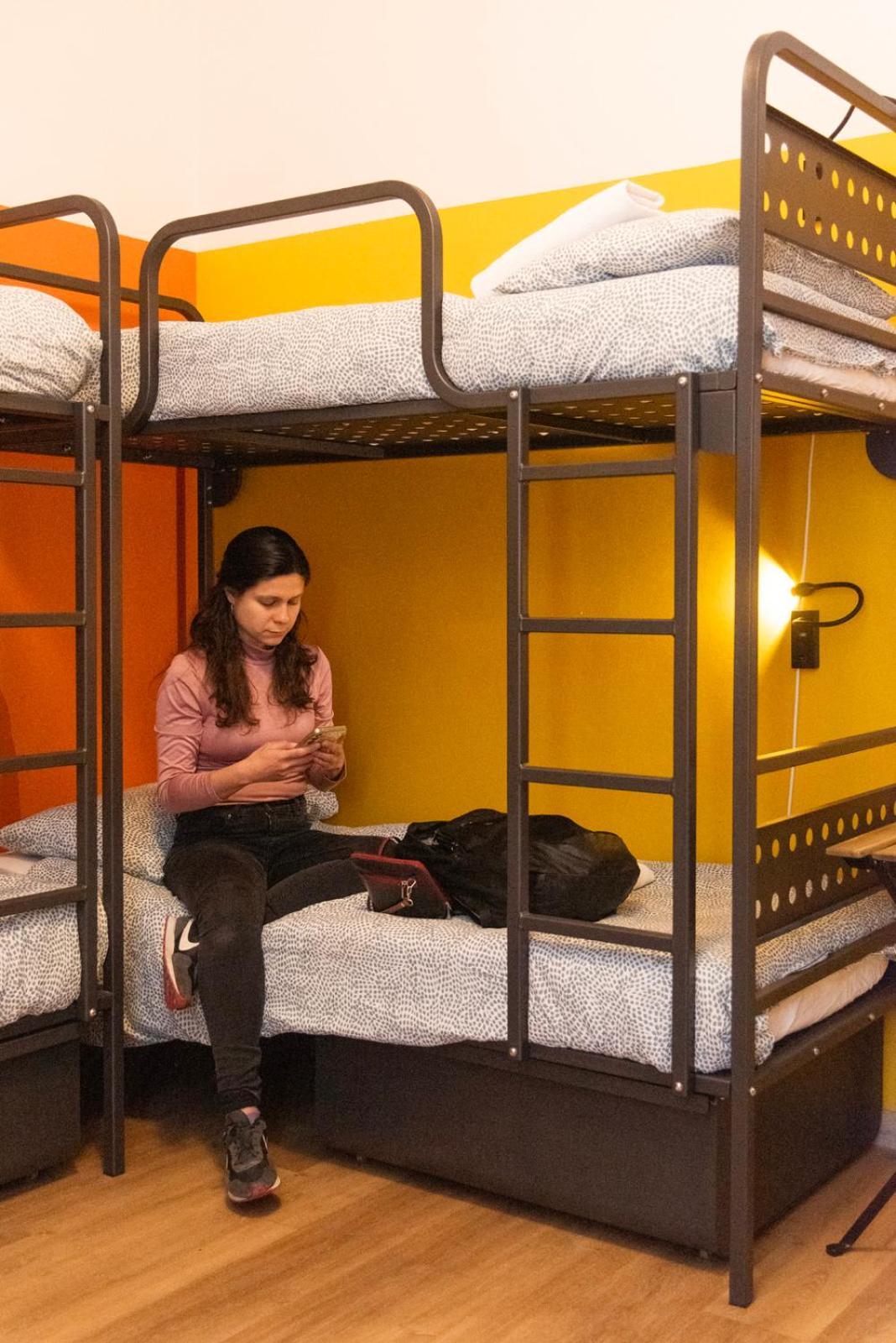 Sunflower Beach Backpacker Hostel & Bar ريميني المظهر الخارجي الصورة